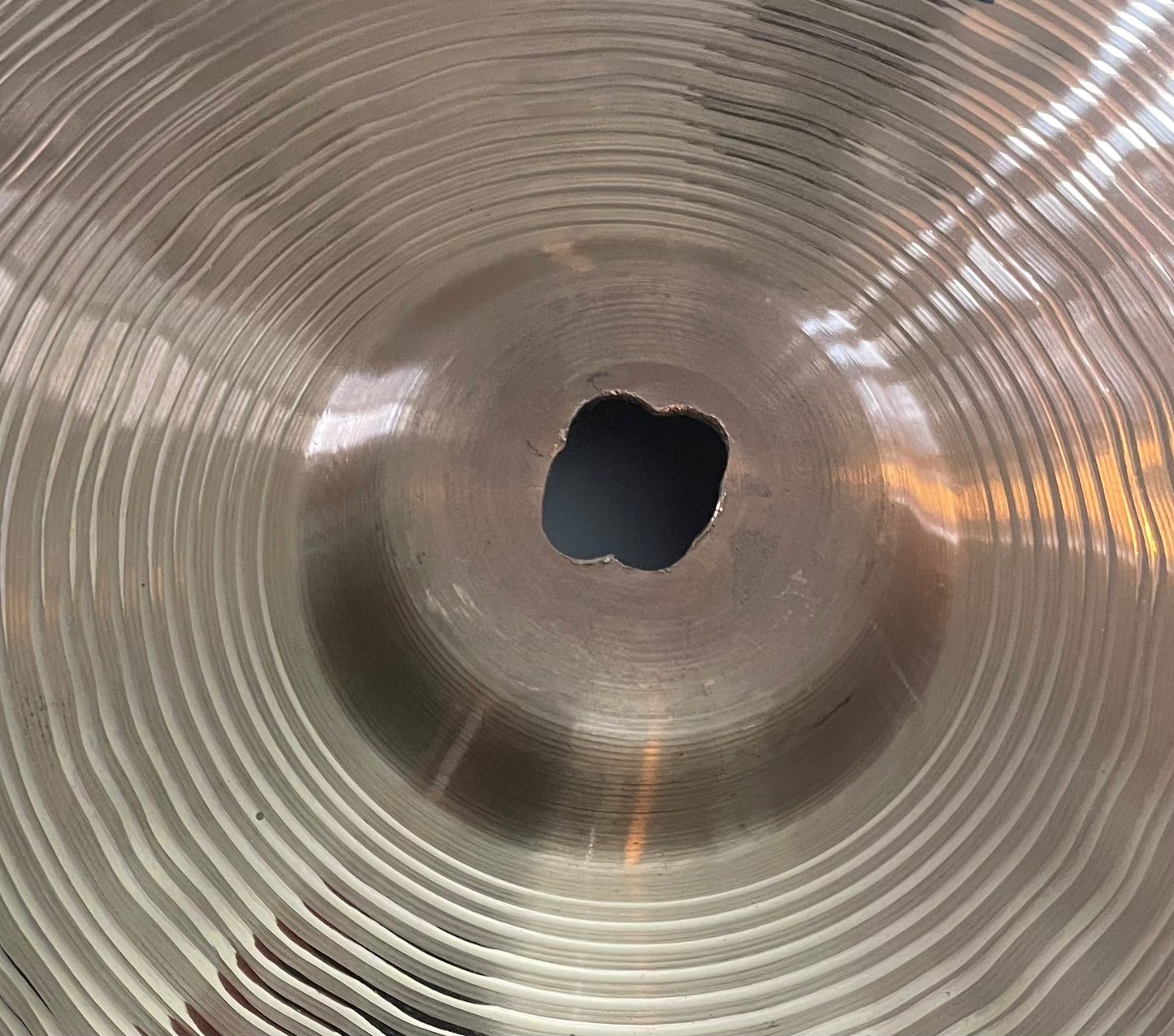14" Paiste Alpha China (repareret)