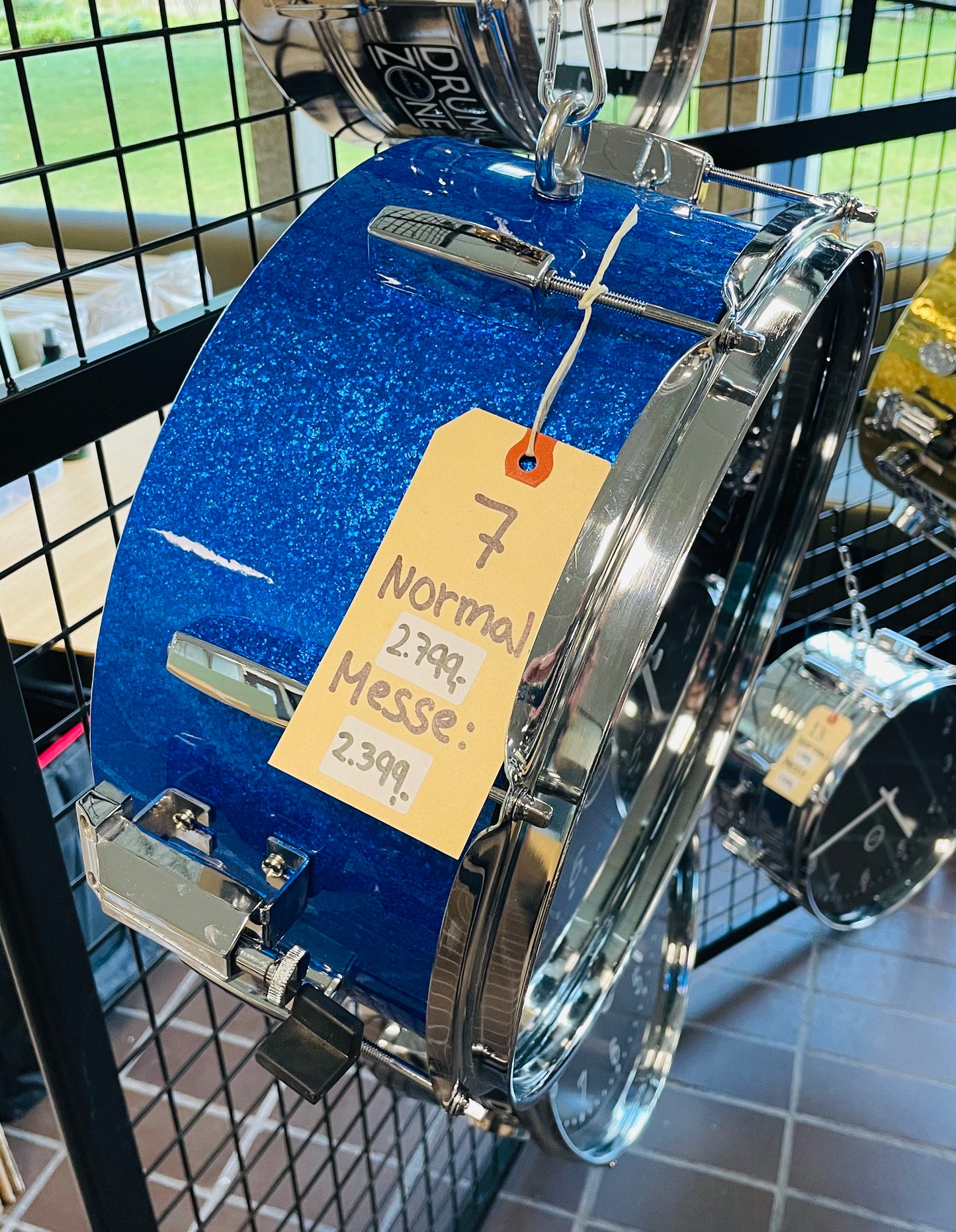 (7) 14" x 6.75" Chain Watch