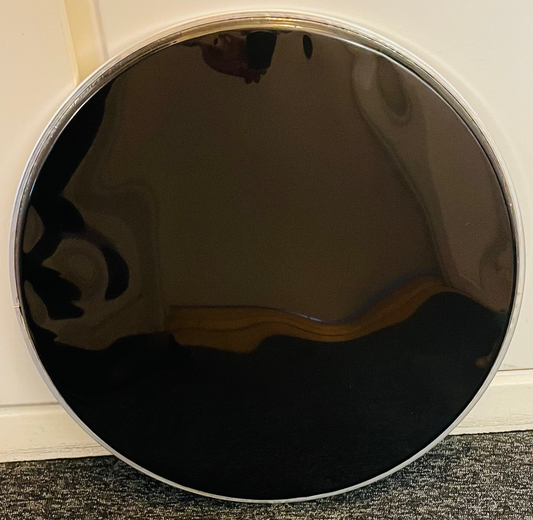 18" ProClear 1 Ebony (bass drum)