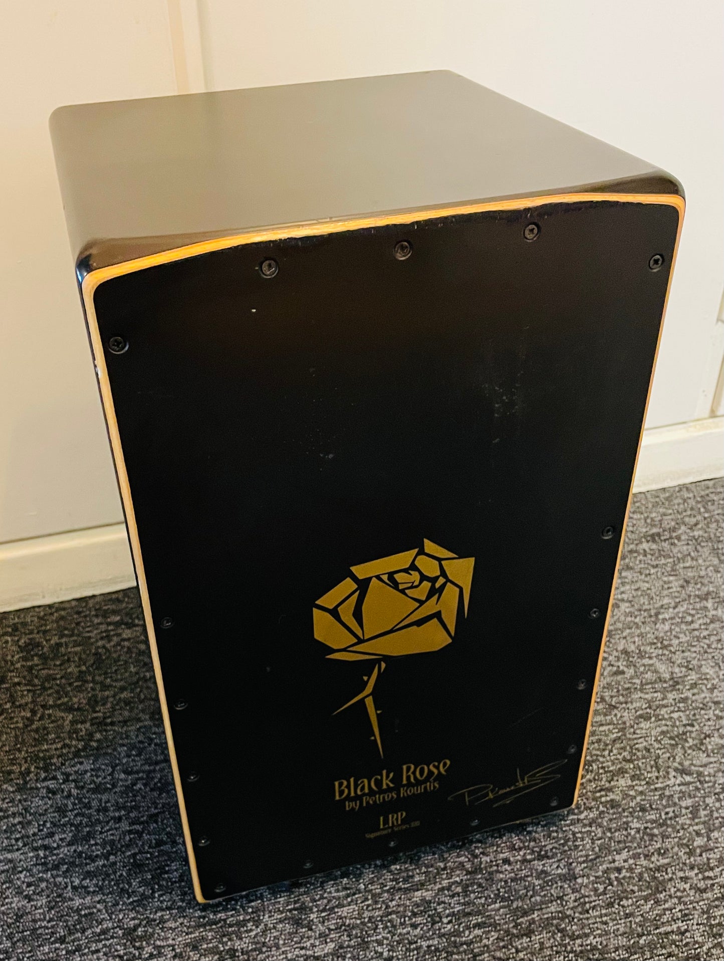Black Rose 'Signature Series XIII' Cajon