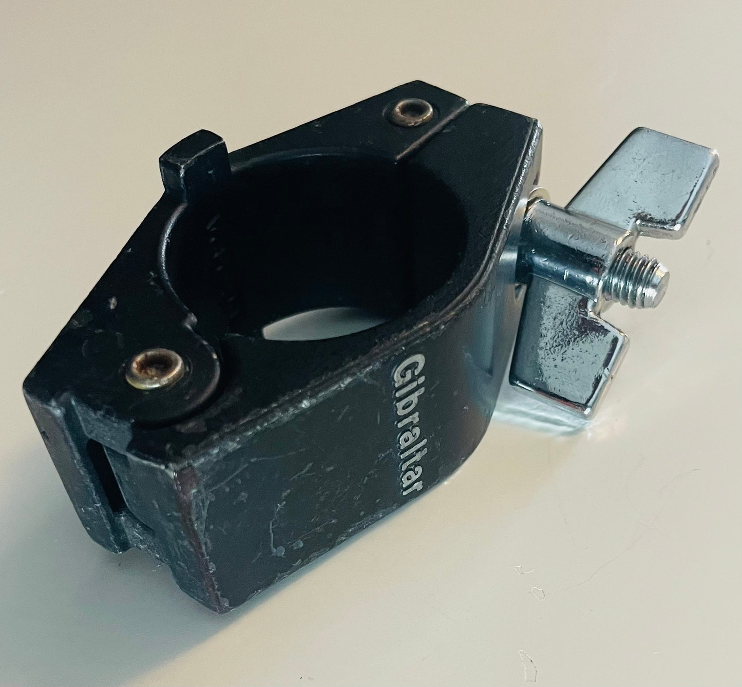 Gibraltar Road Series Hinged Memory Lock (med vingeskrue)