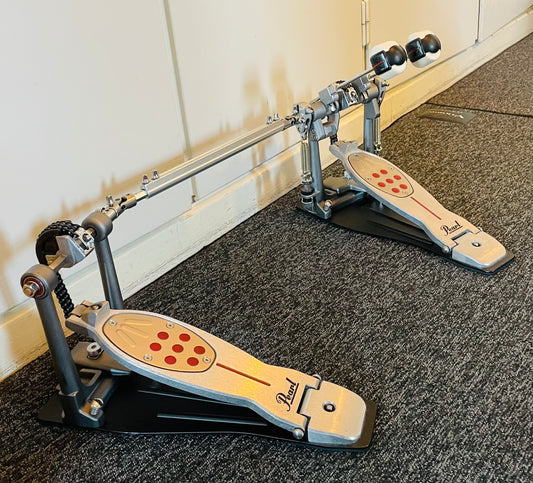 Pearl Eliminator 'Redline' Dobbeltpedal inkl. taske