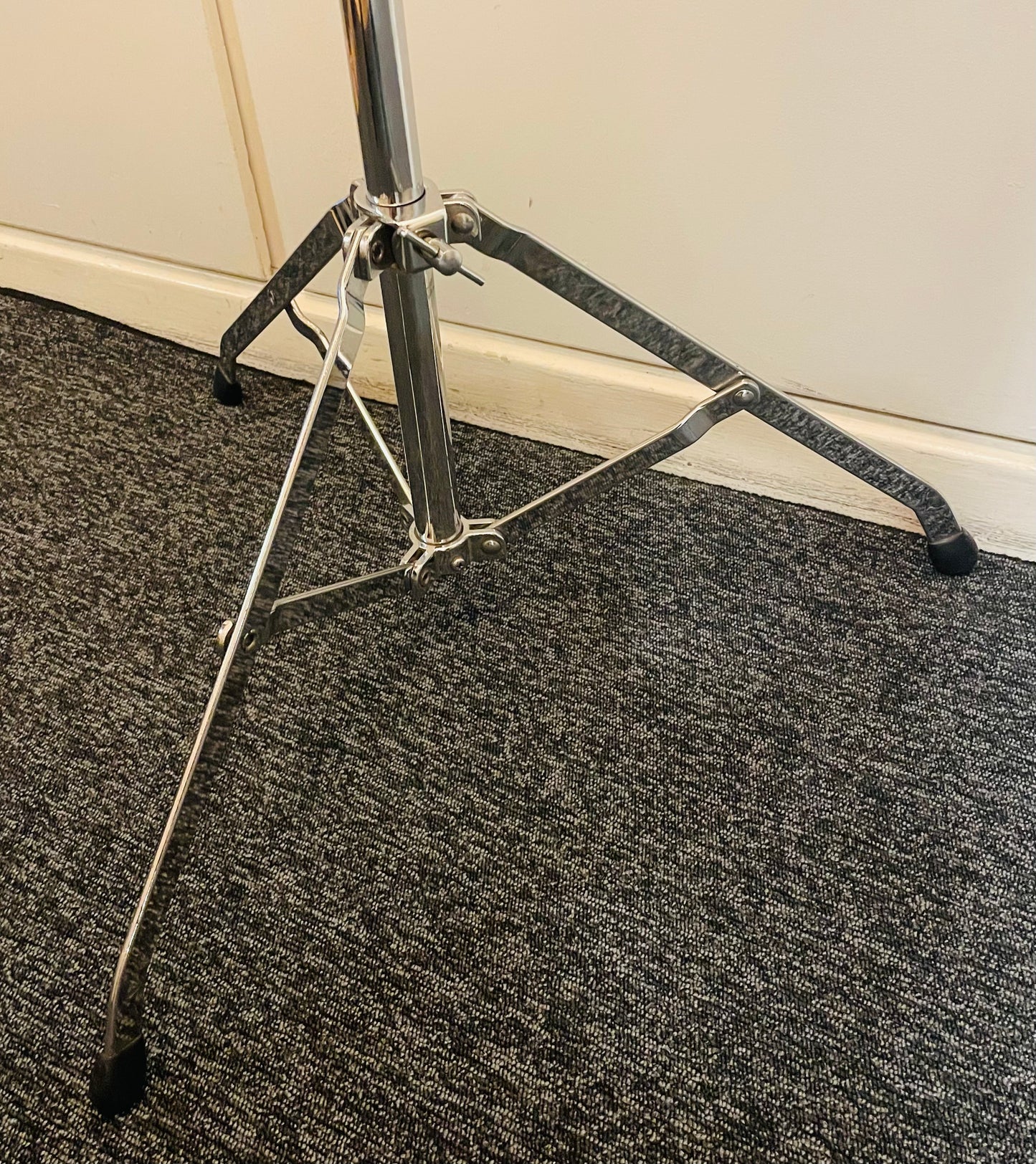 No Name Bækkenstativ