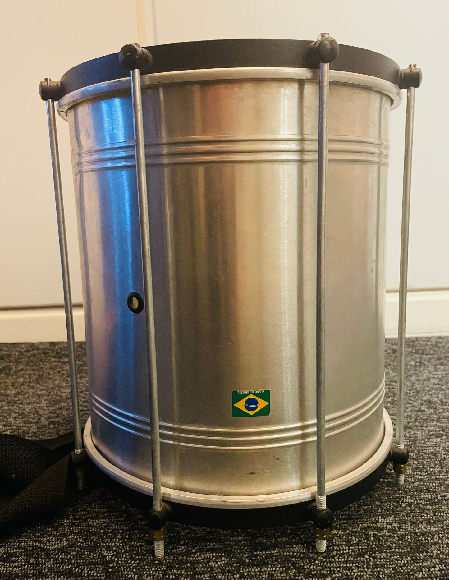 10" Gope Surdo inkl. bæresele.