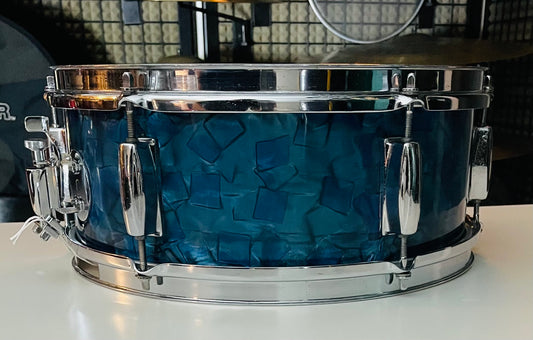 13" x 5" Pearl Oval Badge Mahogni Lilletromme