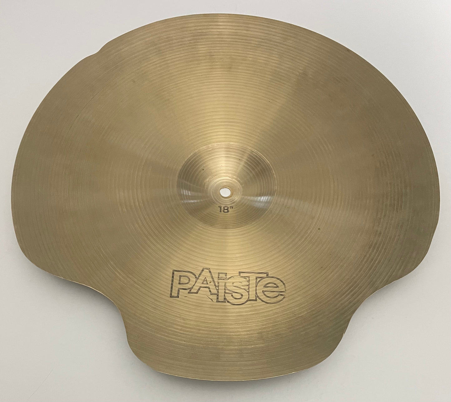 18" Paiste Formula 602 Crash (repareret)