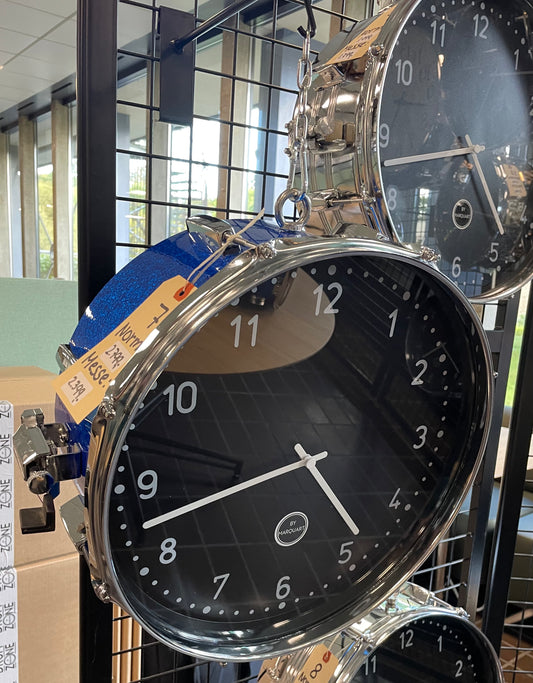 (7) 14" x 6.75" Chain Watch