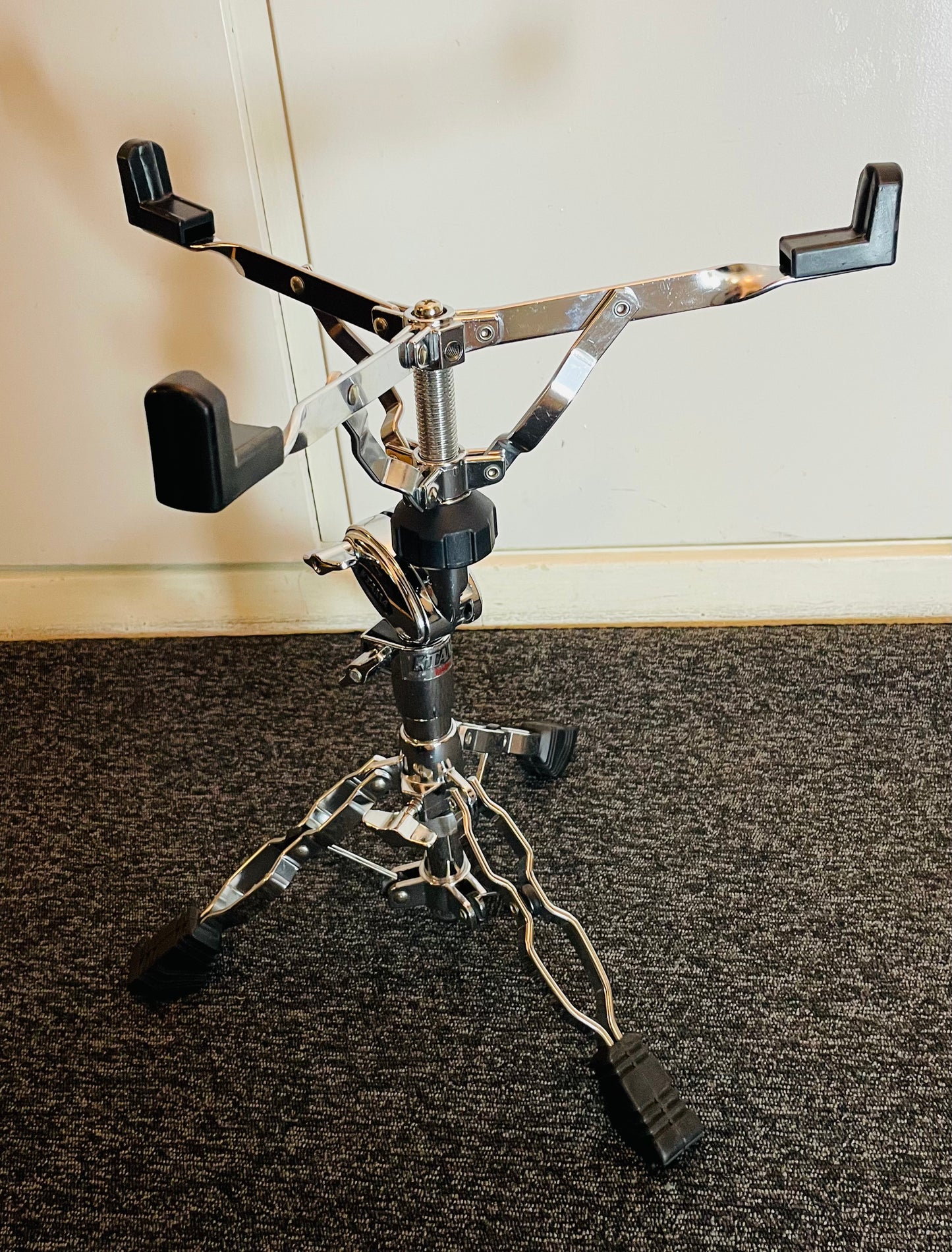 Tama Roadpro lilletrommestativ med omniball