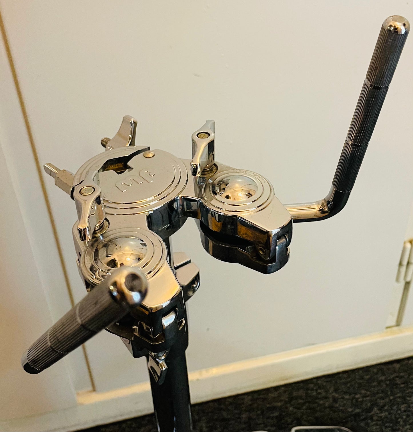 DW9000 Dobbelt tam stativ
